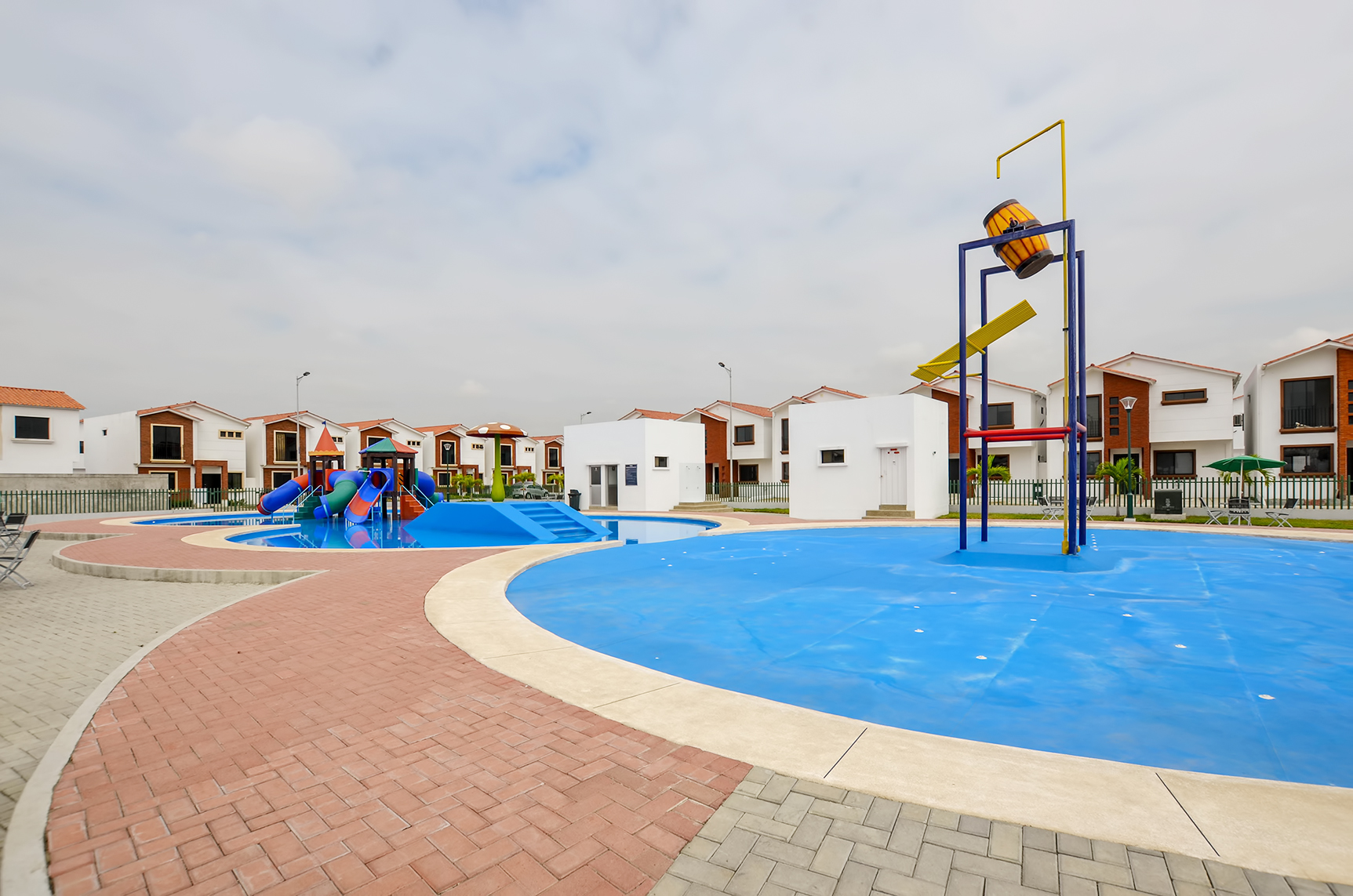 Casa en alquiler en Urbanización Napoli sector Vía a Samborondón