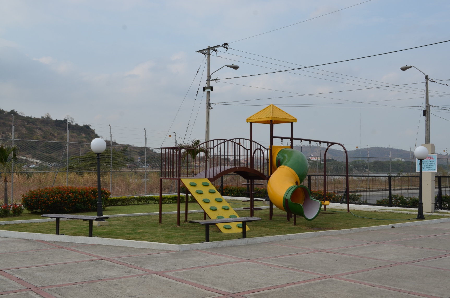 Casa en Alquiler Metrópolis II Autopista Terminal Terrestre Pascuales