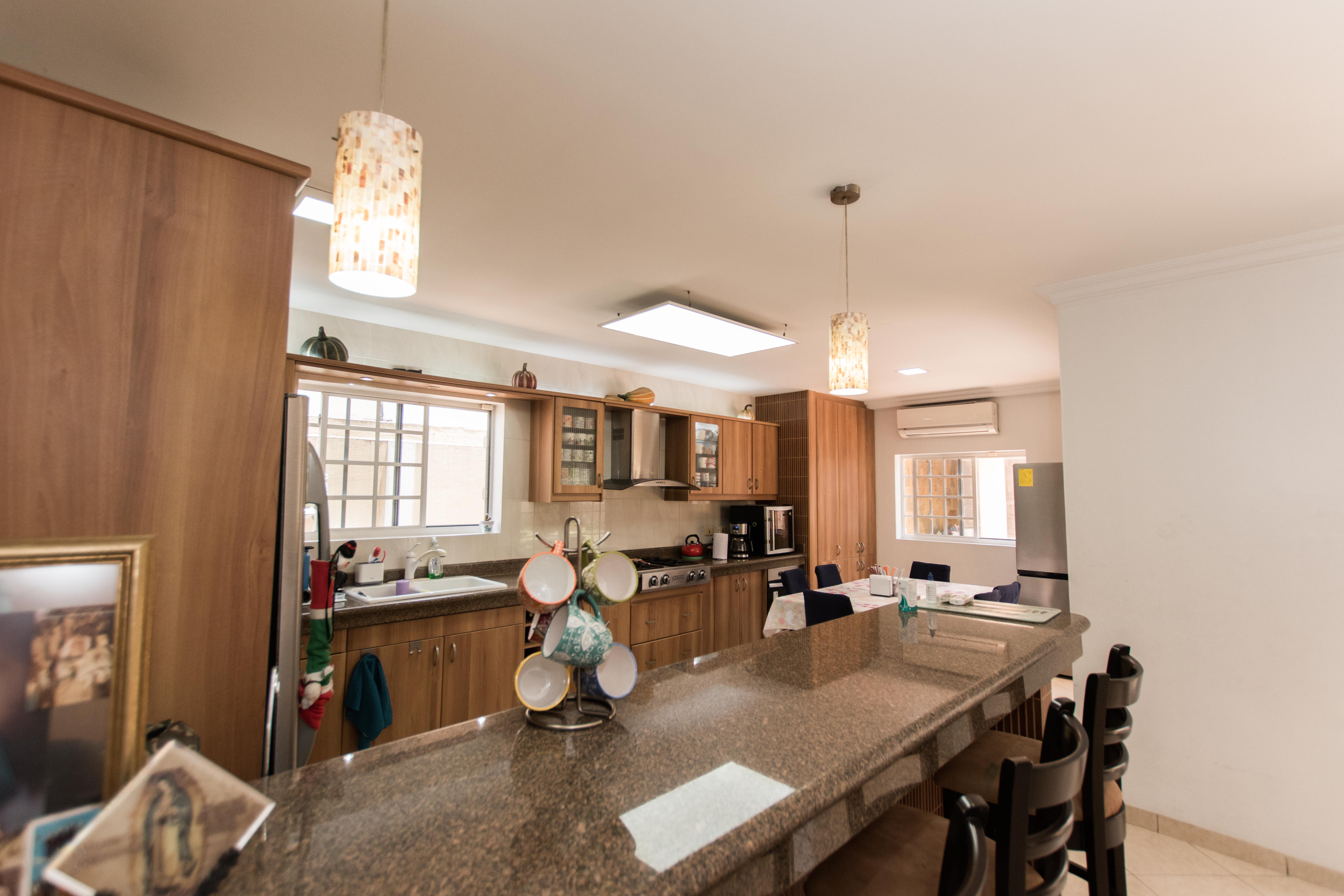 Casa en venta en la Urbanización Estancia del Rio, Vía Samborondón