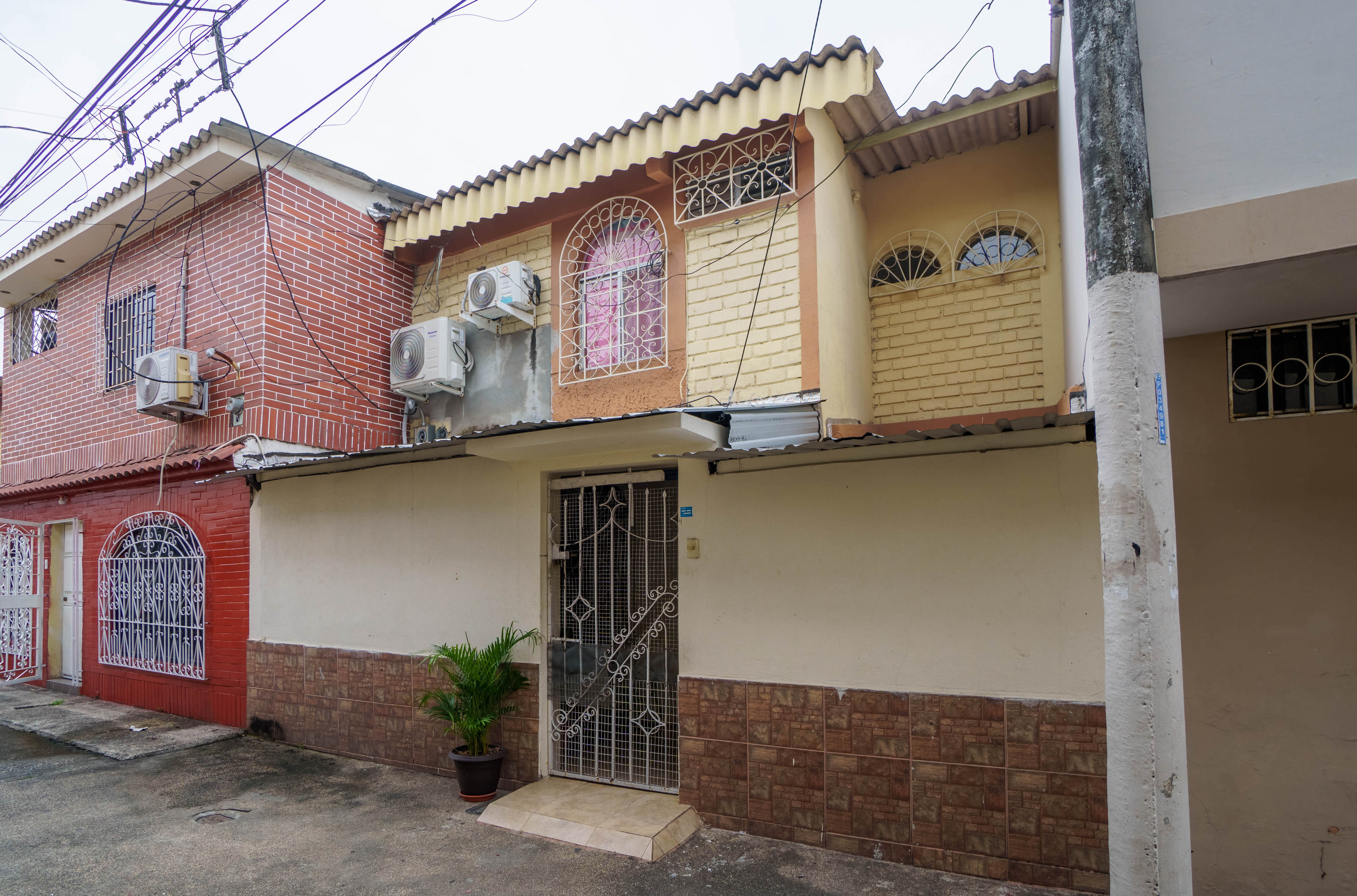 Casa en venta ubicada en Sauces 2, Norte de Guayaquil GeoBienes