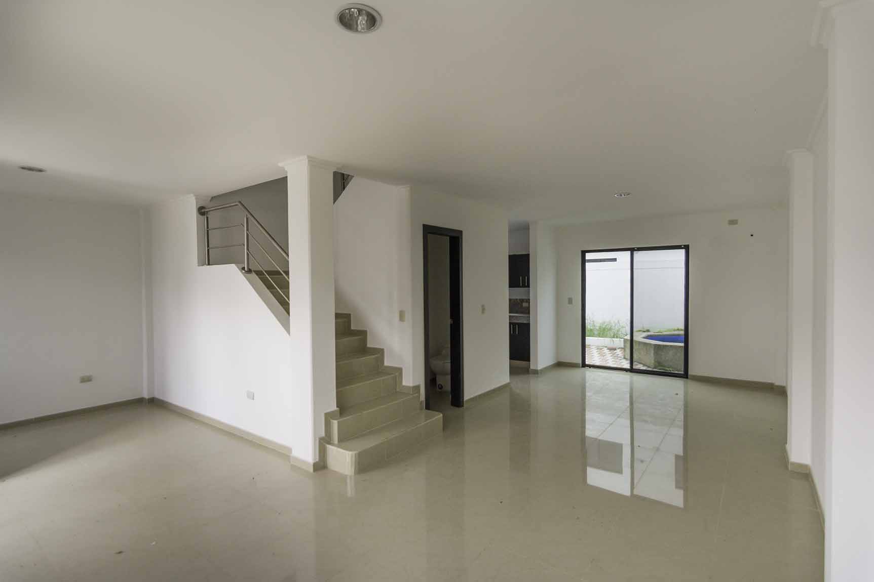 Casa en Venta Urbanización Napoli Vía Samborondón GeoBienes