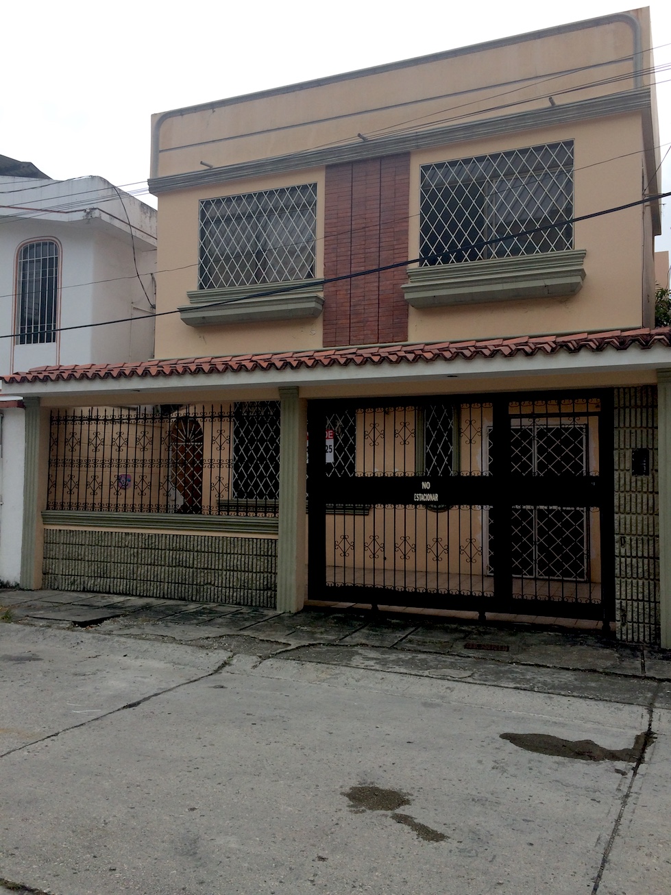 Venta de casa en Bellavista Guayaquil Ecuador | GeoBienes