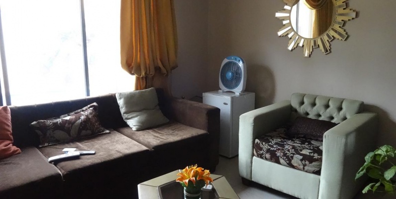 Vendo Casa en Samborondon, Km 2 1/2 atras de la UEES GeoBienes - Vendo Casa en Samborondon, Km 2 1/2 atras de la UEES - Plusvalia Guayaquil Casas de venta y alquiler Inmobiliaria Ecuador