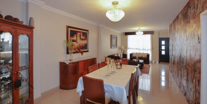 Casa en Venta en Urbanización Belo Horizonte Sector Vía a La Costa GeoBienes - Casa en Venta en Urbanización Belo Horizonte Sector Vía a La Costa - Plusvalia Guayaquil Casas de venta y alquiler Inmobiliaria Ecuador