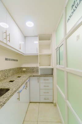 Oficina en alquiler planta baja ubicado en Urdesa, Norte de Guayaquil GeoBienes - Oficina en alquiler planta baja ubicado en Urdesa, Norte de Guayaquil - Plusvalia Guayaquil Casas de venta y alquiler Inmobiliaria Ecuador
