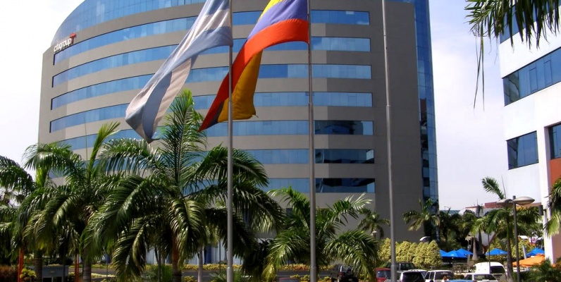 Alquiler de Oficina de 190m² en el norte de Guayaquil sector Mall del Sol GeoBienes - Alquiler de Oficina en el norte de Guayaquil sector Mall del Sol - Plusvalia Guayaquil Casas de venta y alquiler Inmobiliaria Ecuador