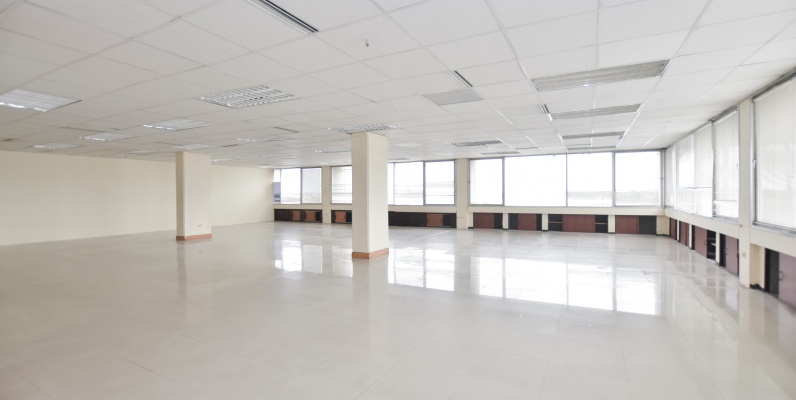 Alquiler de oficina en Av. de las Américas, Edificio Mecanos GeoBienes - Alquiler de oficina en Av. de las Américas, Edificio Mecanos - Plusvalia Guayaquil Casas de venta y alquiler Inmobiliaria Ecuador