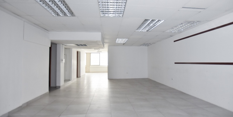 Alquiler de oficina en Av. de las Américas, Edificio Mecanos GeoBienes - Alquiler de oficina en Av. de las Américas, Edificio Mecanos - Plusvalia Guayaquil Casas de venta y alquiler Inmobiliaria Ecuador