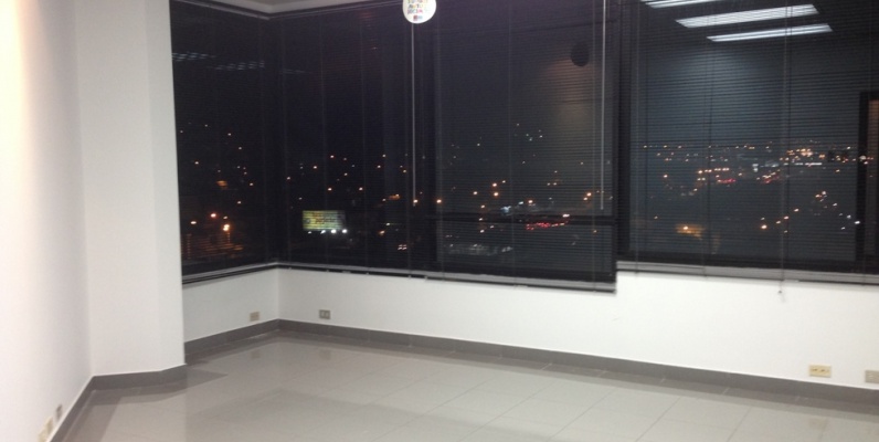 GeoBienes - Alquiler de oficinas en el sector Carlos J. Arosemena, Guayaquil - Plusvalia Guayaquil Casas de venta y alquiler Inmobiliaria Ecuador