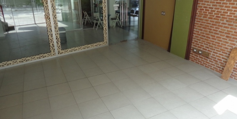 Alquiler Local Samborondon. GeoBienes - Alquiler Local Samborondon. - Plusvalia Guayaquil Casas de venta y alquiler Inmobiliaria Ecuador