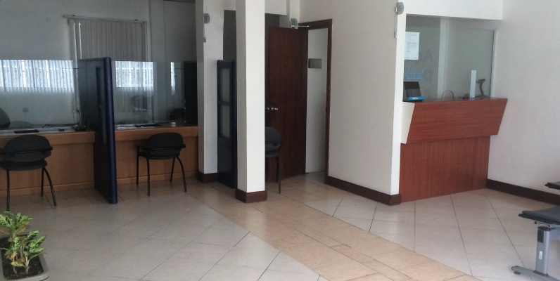 Edificación doble en zona céntrica GeoBienes - Alquilo Edificio doble en zona céntrica Guayaquil - Plusvalia Guayaquil Casas de venta y alquiler Inmobiliaria Ecuador