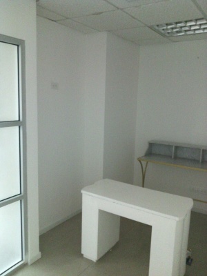 Alquilo Oficina con divisiones en Trade Building GeoBienes - Alquiler de Oficina con divisiones en Trade Building Guayaquil - Plusvalia Guayaquil Casas de venta y alquiler Inmobiliaria Ecuador