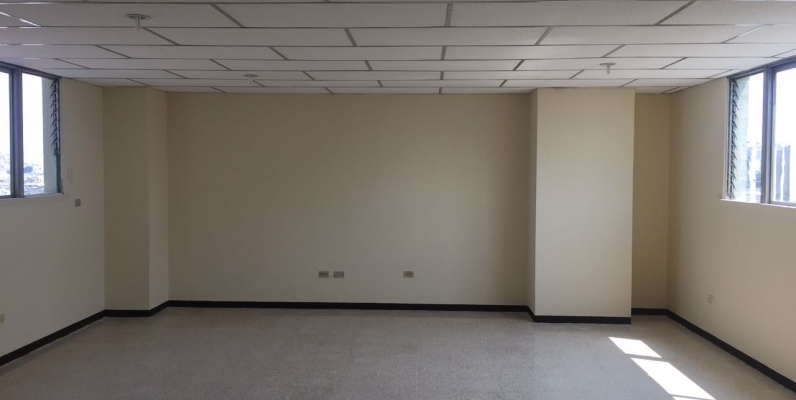 Alquilo oficina en Los Rios y 1ero De Mayo, condominio Orellana GeoBienes - Oficina en alquiler en Condominio Orellana, Los Rios y 1ero De Mayo, Guayaquil - Plusvalia Guayaquil Casas de venta y alquiler Inmobiliaria Ecuador