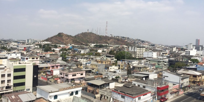 GeoBienes - Oficina en alquiler en Condominio Orellana, Los Rios y 1ero De Mayo, Guayaquil - Plusvalia Guayaquil Casas de venta y alquiler Inmobiliaria Ecuador