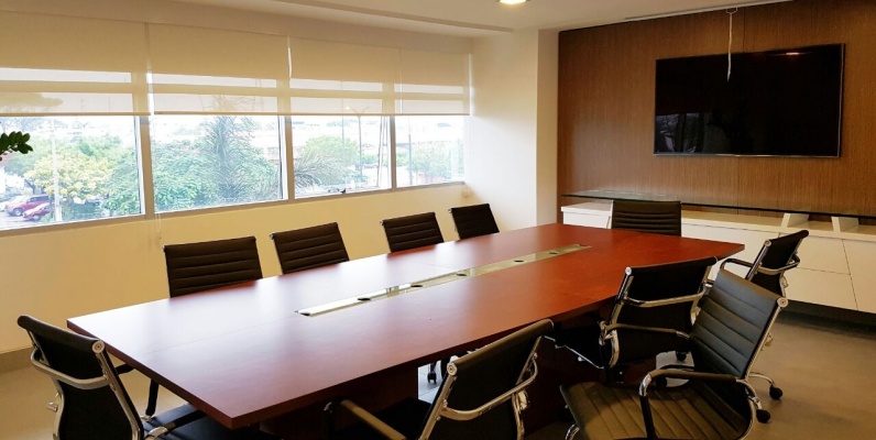 Alquilo Oficina en Sky Building, norte de Guayaquil GeoBienes - Alquilo Oficina en Sky Building, norte de Guayaquil - Plusvalia Guayaquil Casas de venta y alquiler Inmobiliaria Ecuador