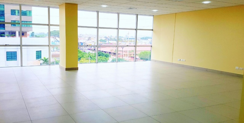 Alquilo Oficina en Sky Building, norte de Guayaquil GeoBienes - Alquilo Oficina en Sky Building, norte de Guayaquil - Plusvalia Guayaquil Casas de venta y alquiler Inmobiliaria Ecuador