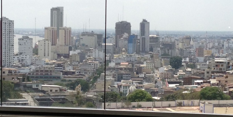 GeoBienes - Alquiler de oficina en The Point, Guayaquil. Oficina de 47m2 - Plusvalia Guayaquil Casas de venta y alquiler Inmobiliaria Ecuador