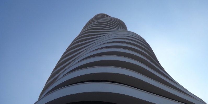 Alquilo oficina en The Point, 62m2 con parqueo. GeoBienes - Alquilo oficina en The Point, 62m2 con parqueo. - Plusvalia Guayaquil Casas de venta y alquiler Inmobiliaria Ecuador