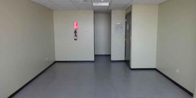Alquilo oficina en The Point, piso 30 GeoBienes - Oficina en alquiler en el piso 30 en The Point, Guayaquil - Plusvalia Guayaquil Casas de venta y alquiler Inmobiliaria Ecuador