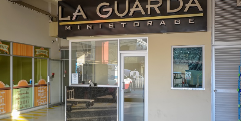 Bodega en venta en Edificio Trade Building sector norte de Guayaquil GeoBienes - Bodega en venta en Edificio Trade Building sector norte de Guayaquil - Plusvalia Guayaquil Casas de venta y alquiler Inmobiliaria Ecuador