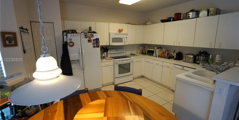 Casa a la Venta en Miami - DORAL ISLES CAYMAN GeoBienes - Casa a la Venta en Miami - DORAL ISLES CAYMAN - Plusvalia Guayaquil Casas de venta y alquiler Inmobiliaria Ecuador
