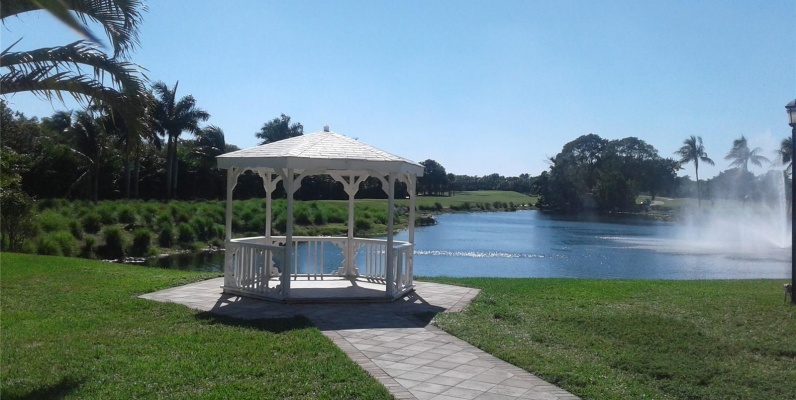 Casa a la Venta en Miami - Doral Pines GeoBienes - Casa a la Venta en Miami - Doral Pines - Plusvalia Guayaquil Casas de venta y alquiler Inmobiliaria Ecuador