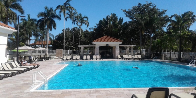 Casa a la Venta en Miami - Doral Pines GeoBienes - Casa a la Venta en Miami - Doral Pines - Plusvalia Guayaquil Casas de venta y alquiler Inmobiliaria Ecuador