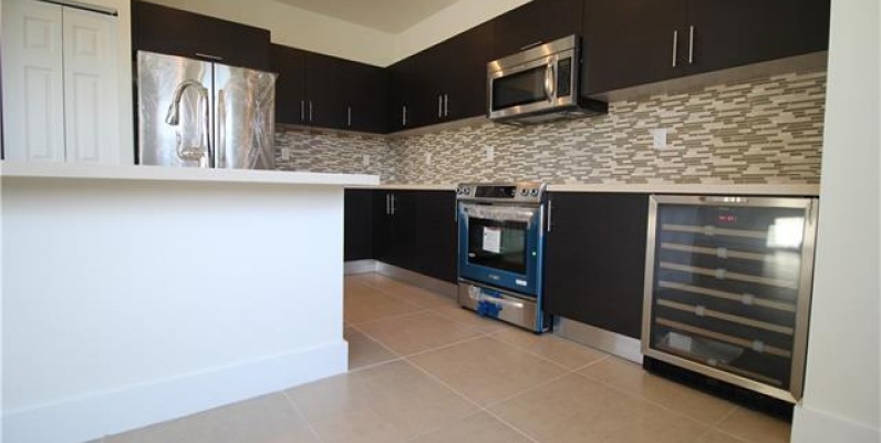 Casa a la Venta en MIAMI, Ciudadela Vintage Estates GeoBienes - Casa a la Venta en MIAMI, Ciudadela Vintage Estates - Plusvalia Guayaquil Casas de venta y alquiler Inmobiliaria Ecuador