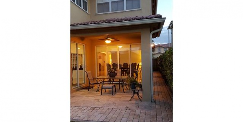 Casa a la Venta en MIAMI, Islands at DORAL GeoBienes - Casa a la Venta en MIAMI, Islands at DORAL - Plusvalia Guayaquil Casas de venta y alquiler Inmobiliaria Ecuador
