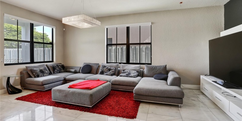 Casa a la Venta en Miami_ Las Ramblas GeoBienes - Casa a la Venta en Miami_ Las Ramblas - Plusvalia Guayaquil Casas de venta y alquiler Inmobiliaria Ecuador