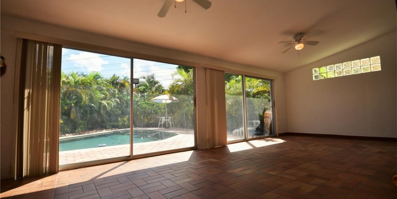 Casa a la Venta en MIAMI, Tamiami Lakes GeoBienes - Casa a la Venta en MIAMI, Tamiami Lakes - Plusvalia Guayaquil Casas de venta y alquiler Inmobiliaria Ecuador