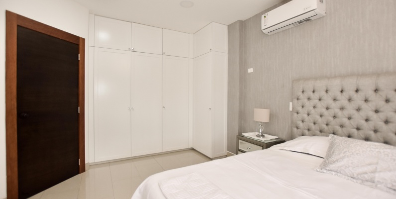 Casa amoblada en venta ubicada en Entre Lagos, Samborondón GeoBienes - Casa en venta Via Samborondon - Entre Lagos - Plusvalia Guayaquil Casas de venta y alquiler Inmobiliaria Ecuador