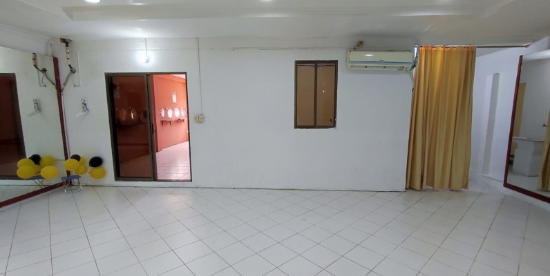 Casa de 2 pisos en alquiler ubicada en la Urbanización La Joya GeoBienes - Casa de 2 pisos en alquiler ubicada en la Urbanización La Joya - Plusvalia Guayaquil Casas de venta y alquiler Inmobiliaria Ecuador