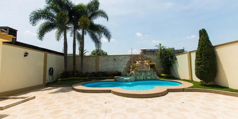 Casa de 2 plantas en alquiler ubicada en la Urbanización Portal al Sol GeoBienes - Casa de 2 plantas en alquiler ubicada en la Urbanización Portal al Sol - Plusvalia Guayaquil Casas de venta y alquiler Inmobiliaria Ecuador