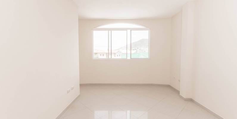Casa de 2 plantas en alquiler ubicada en la Urbanización Portal al Sol GeoBienes - Casa de 2 plantas en alquiler ubicada en la Urbanización Portal al Sol - Plusvalia Guayaquil Casas de venta y alquiler Inmobiliaria Ecuador