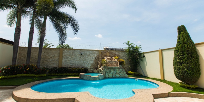 Casa de 2 plantas en alquiler ubicada en la Urbanización Portal al Sol GeoBienes - Casa de 2 plantas en alquiler ubicada en la Urbanización Portal al Sol - Plusvalia Guayaquil Casas de venta y alquiler Inmobiliaria Ecuador