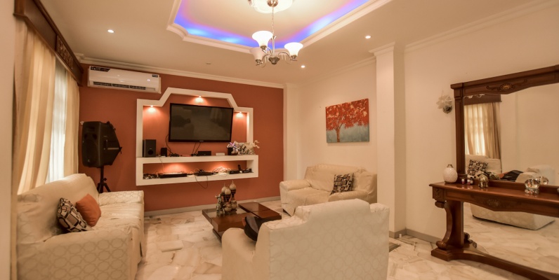 Casa de 2 plantas en venta ubicada en la Alborada GeoBienes - Casa de 2 plantas en venta ubicada en la Alborada - Plusvalia Guayaquil Casas de venta y alquiler Inmobiliaria Ecuador