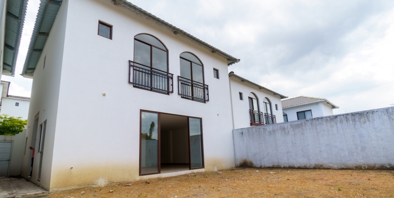 GeoBienes - Casa de 4 habitaciones en venta ubicada en la Urbanización Villas del Bosque  - Plusvalia Guayaquil Casas de venta y alquiler Inmobiliaria Ecuador