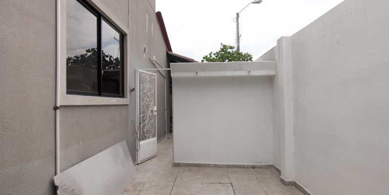 Casa de 4 habitaciones en venta urbanización Portal al Sol, vía a la Costa GeoBienes - Casa de 4 habitaciones en venta urbanización Portal al Sol, vía a la Costa - Plusvalia Guayaquil Casas de venta y alquiler Inmobiliaria Ecuador