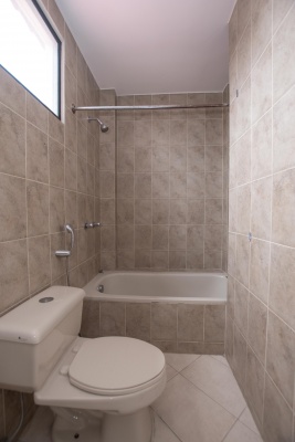 Casa de 4 habitaciones en venta urbanización Portal al Sol, vía a la Costa GeoBienes - Casa de 4 habitaciones en venta urbanización Portal al Sol, vía a la Costa - Plusvalia Guayaquil Casas de venta y alquiler Inmobiliaria Ecuador