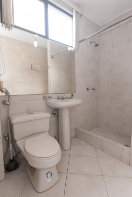 Casa de 4 habitaciones en venta urbanización Portal al Sol, vía a la Costa GeoBienes - Casa de 4 habitaciones en venta urbanización Portal al Sol, vía a la Costa - Plusvalia Guayaquil Casas de venta y alquiler Inmobiliaria Ecuador