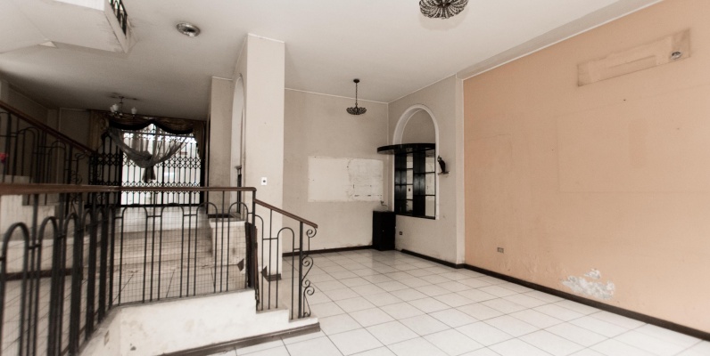 Casa de dos plantas en venta en La Garzota GeoBienes - Casa de dos plantas en venta en La Garzota - Plusvalia Guayaquil Casas de venta y alquiler Inmobiliaria Ecuador