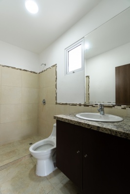 GeoBienes - Casa de dos plantas en venta en Urbanización Villas del Bosque, vía a la Costa - Plusvalia Guayaquil Casas de venta y alquiler Inmobiliaria Ecuador