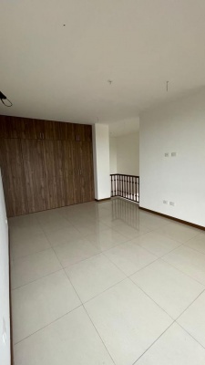Casa de dos plantas en venta ubicado en Urbanización Terranostra GeoBienes - Casa de dos plantas en venta ubicado en Urbanización Terranostra - Plusvalia Guayaquil Casas de venta y alquiler Inmobiliaria Ecuador
