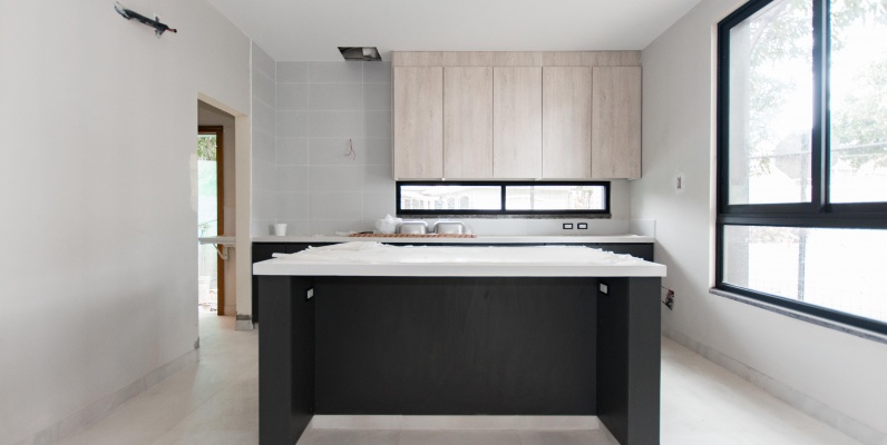 Casa de estreno de 4 habitaciones en venta, Puerto Azul, Vía a la Costa GeoBienes - Casa de estreno de 4 habitaciones en venta, Puerto Azul, Vía a la Costa - Plusvalia Guayaquil Casas de venta y alquiler Inmobiliaria Ecuador