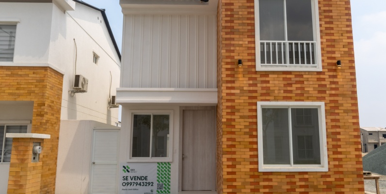 Casa de estreno en venta, Urb. Savali, Vía a Salitre GeoBienes - Casa de estreno en venta, Urb. Savali, Vía a Salitre - Plusvalia Guayaquil Casas de venta y alquiler Inmobiliaria Ecuador