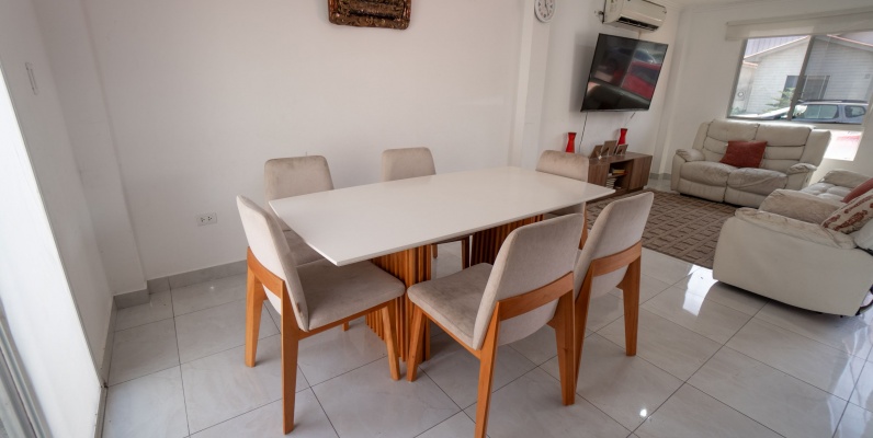 GeoBienes - Casa de oportunidad en venta, Casa Laguna, etapa Brisas - Plusvalia Guayaquil Casas de venta y alquiler Inmobiliaria Ecuador