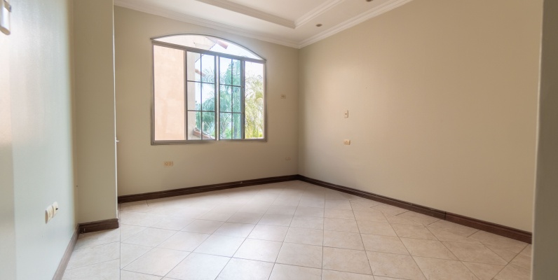 GeoBienes - Casa de oportunidad en venta, Santa María de Casa Grande, La Aurora - Plusvalia Guayaquil Casas de venta y alquiler Inmobiliaria Ecuador