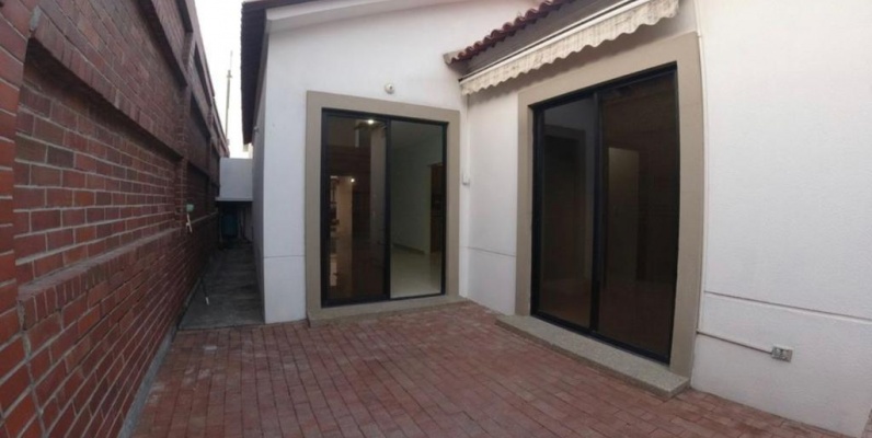 Casa de una planta en alquiler ubicado en Ciudad Celeste, Etapa Península GeoBienes - Casa de una planta en alquiler ubicado en Ciudad Celeste, Etapa Península - Plusvalia Guayaquil Casas de venta y alquiler Inmobiliaria Ecuador