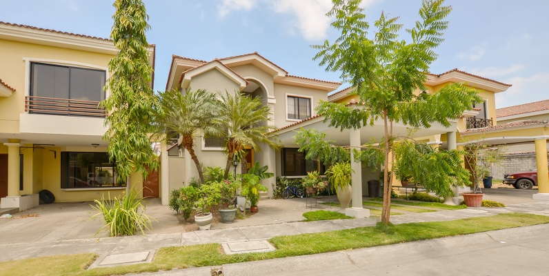 Casa en venta en Camino del Río vía a Samborondón GeoBienes - Casa en venta en Camino del Río vía a Samborondón - Plusvalia Guayaquil Casas de venta y alquiler Inmobiliaria Ecuador